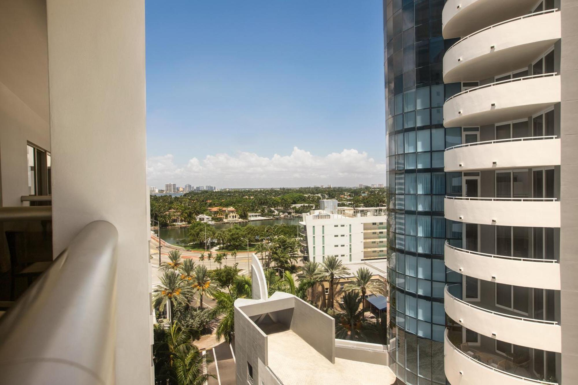 Hilton Cabana Miami Beach Resort Экстерьер фото