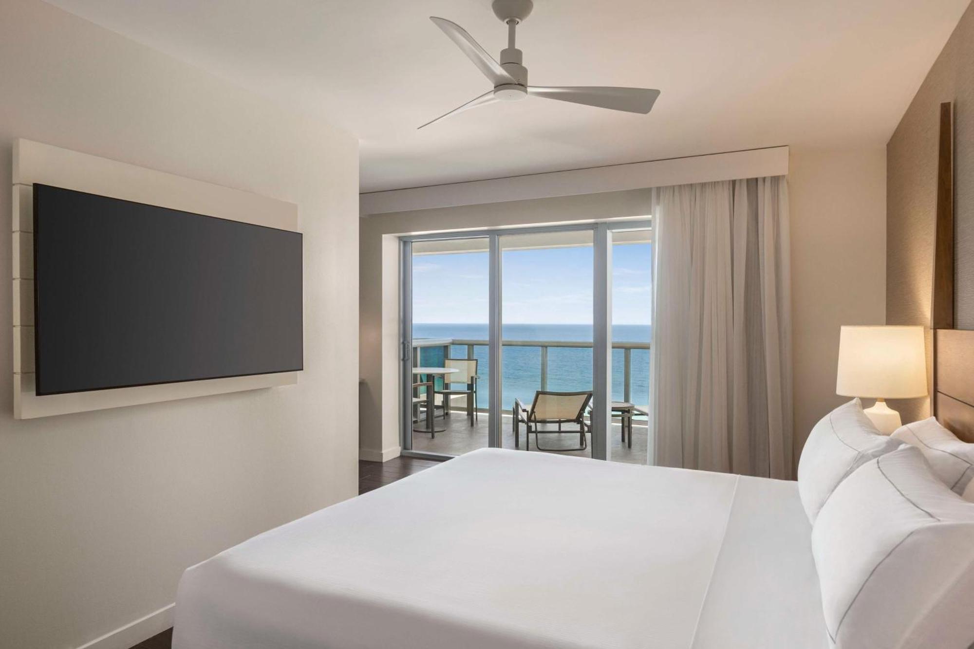 Hilton Cabana Miami Beach Resort Экстерьер фото