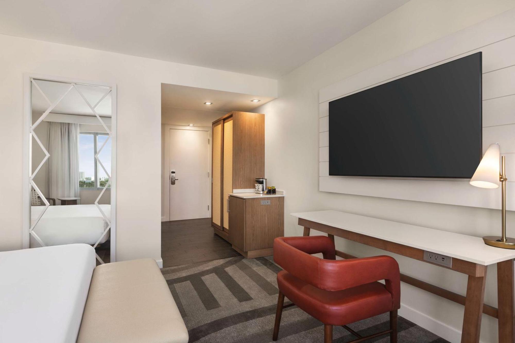 Hilton Cabana Miami Beach Resort Экстерьер фото